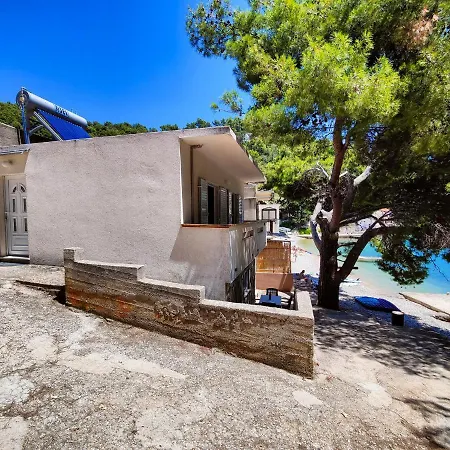 Robinson Borik بيت للعطل *