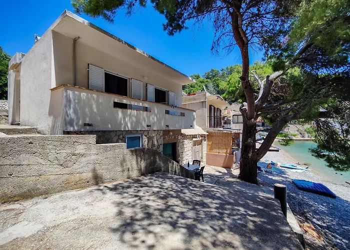 Дом отдыха Robinson Borik *